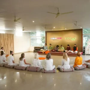 rishikesh yoga teacher training