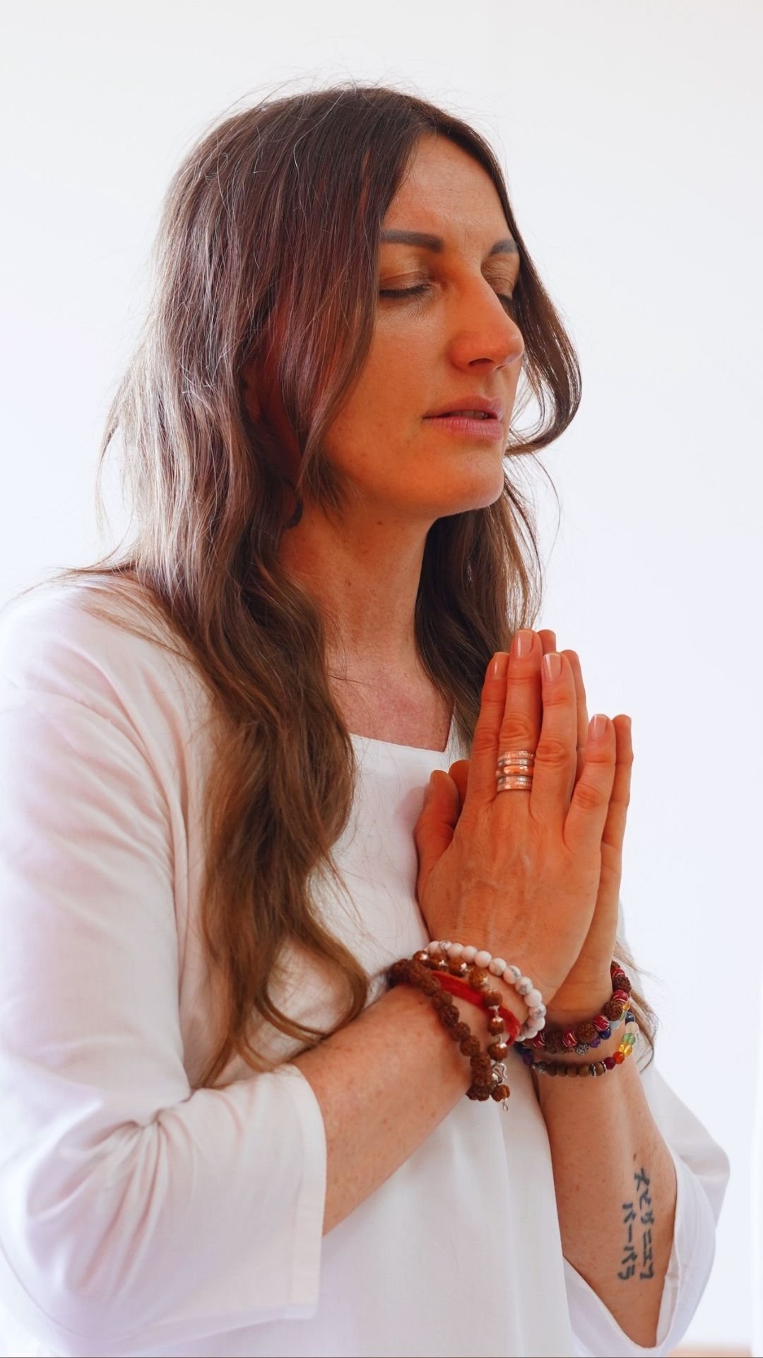retiro de yoga en rishikesh en español