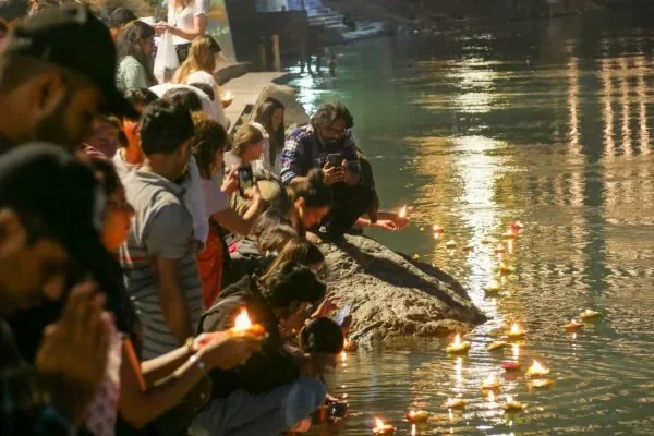 Best 200 Hour Yoga Teacher Training In Rishikesh Best 200 Hour Yoga Teacher Training In Rishikesh